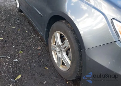 2011 Honda Odyssey Touring/Touring Elite из США, поврежденный, VIN 5FNRL5H93BB015336